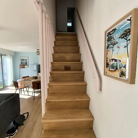 Elegant 4 Couchages Et Parking - 5mn De La Et Des Commerces דירה