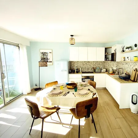 Elegant 4 Couchages Et Parking - 5mn De La Et Des Commerces דירה