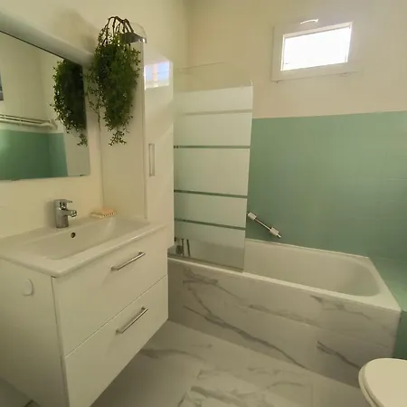 Elegant 4 Couchages Et Parking - 5mn De La Et Des Commerces Апартаменты *